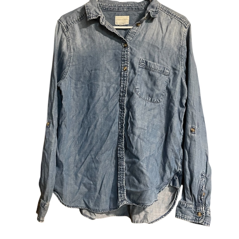 American Eagle Chambray shirt